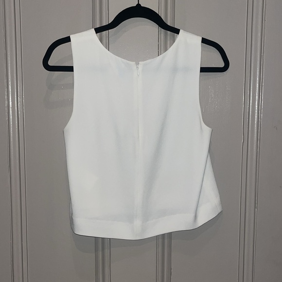 CLUB MONACO Cropped Shell Tank - Picture 2 of 3